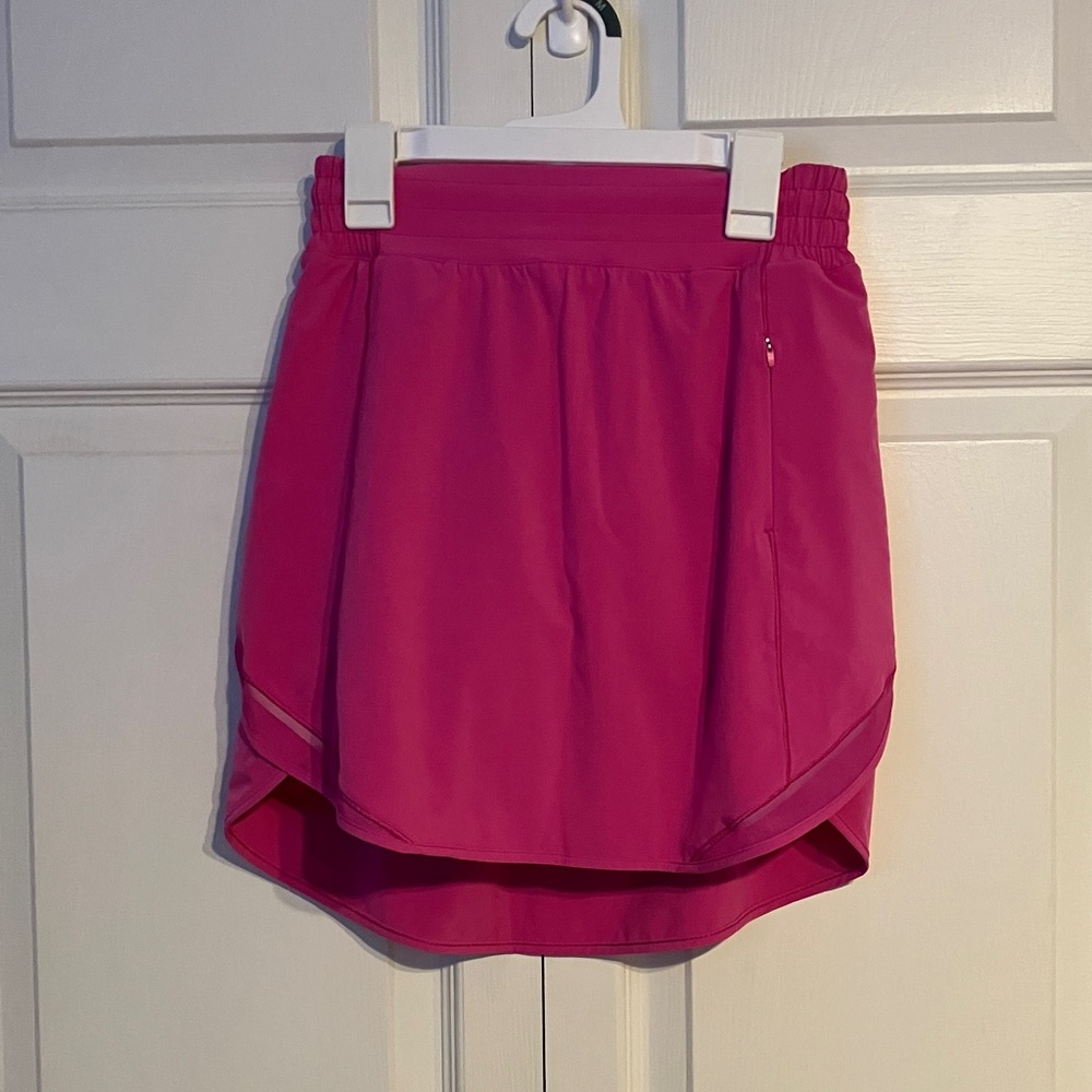 Lululemon Hotty Hot High-Rise Skirt Women’s Sz 4 Shorts Lining Zip Pocket Skort